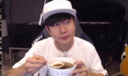 小林吃瓜第12集免费观看,免费观看，揭秘剧情高潮