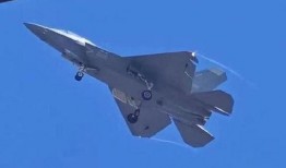 歼35最新爆料图片高清,揭秘我国新一代隐形舰载战斗机风采