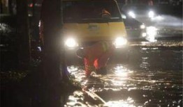 深圳新暴雨爆料视频,现场惊险画面直击