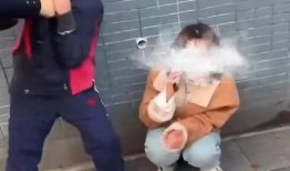 殴打男孩最新爆料新闻,最新爆料揭露惊人内幕