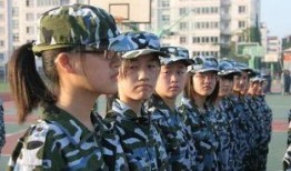 教官皮肤爆料视频,视频爆料带你领略军装风采