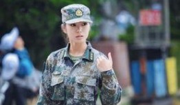 教官皮肤爆料视频,视频爆料带你领略军装风采