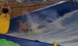 吃瓜翻车搞笑视频大全免费观看,笑料百出！免费观看吃瓜翻车搞笑视频大全